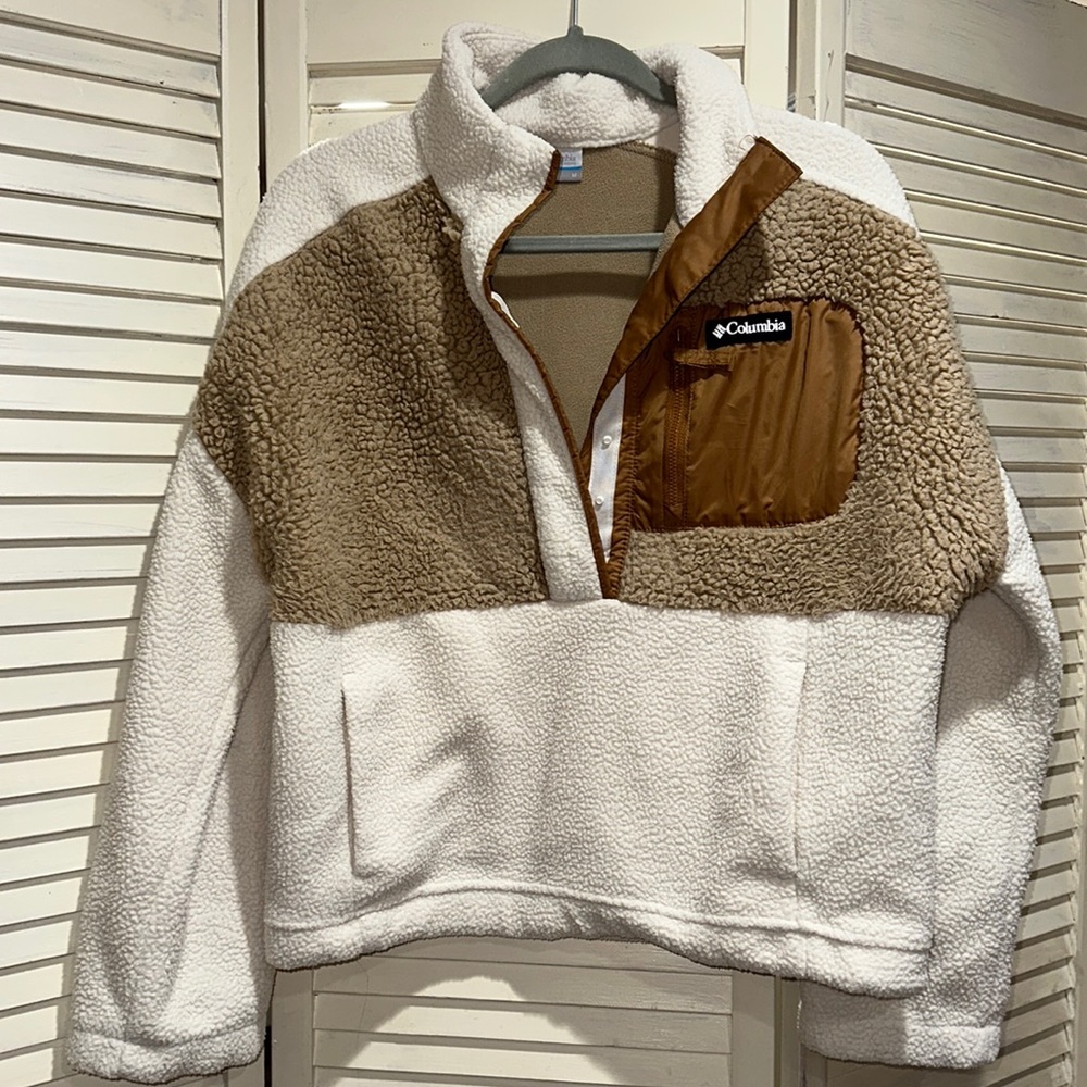 Columbia sweater✨
